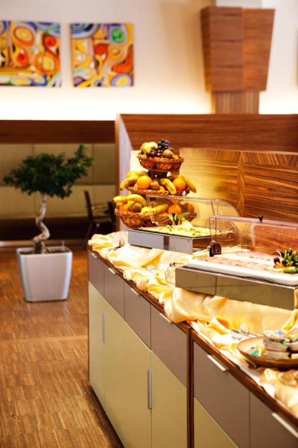 The Gerald'S Hotel Rădăuţi المظهر الخارجي الصورة