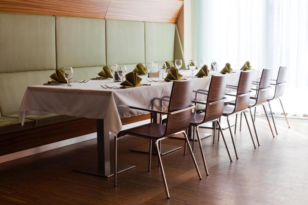 The Gerald'S Hotel Rădăuţi المظهر الخارجي الصورة