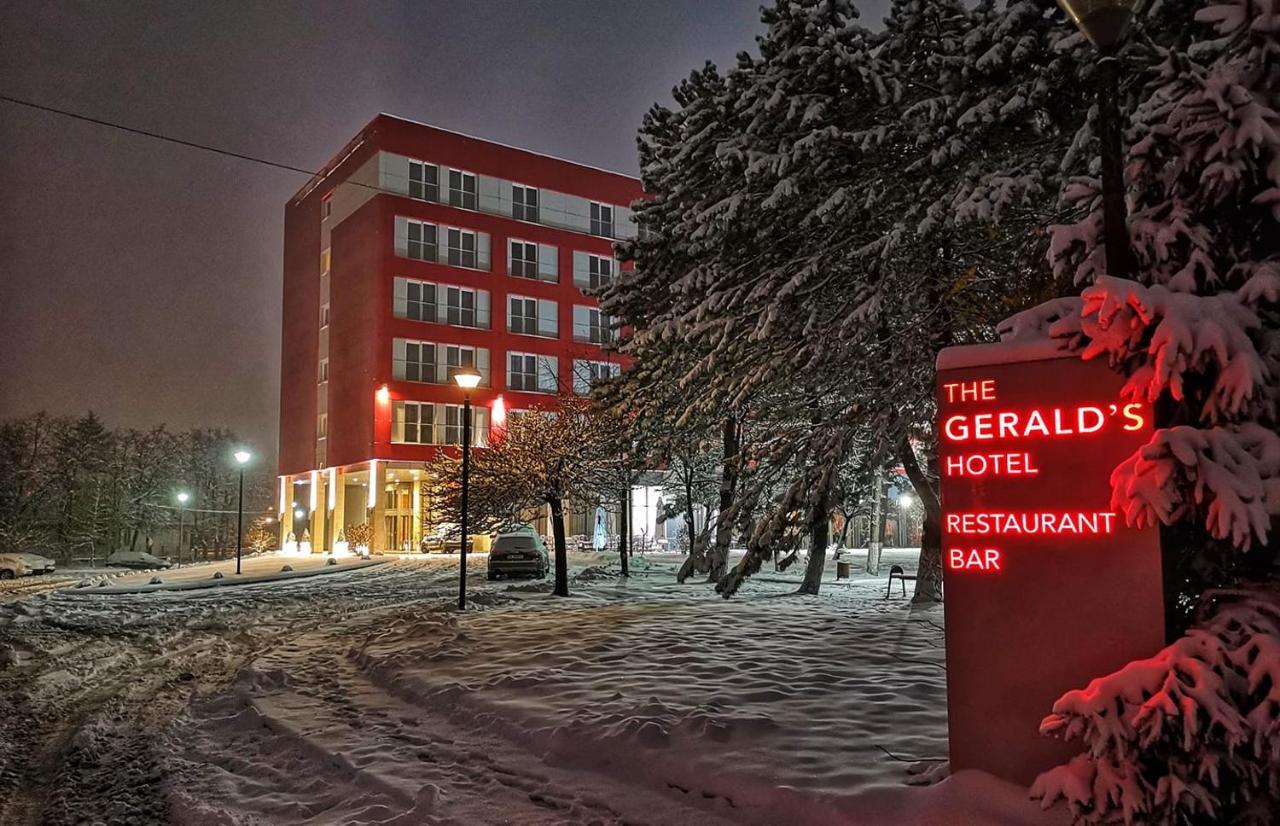 The Gerald'S Hotel Rădăuţi المظهر الخارجي الصورة