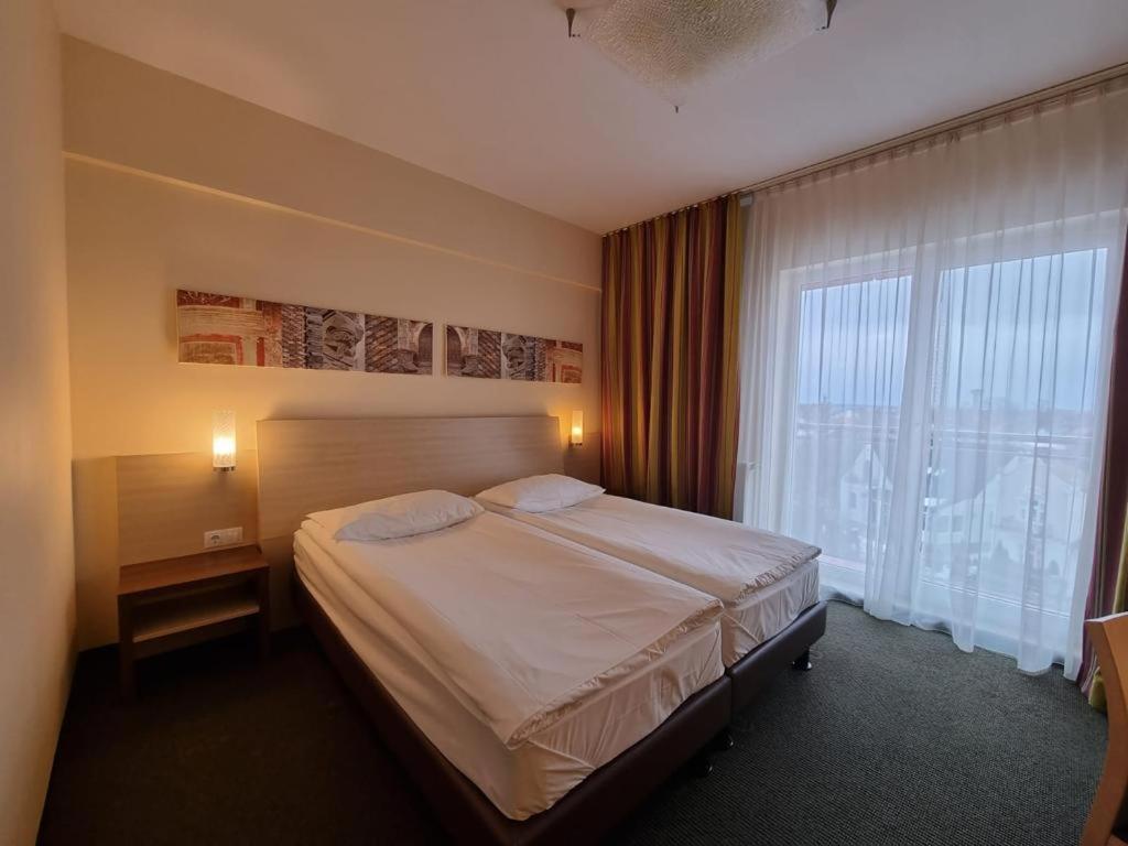 The Gerald'S Hotel Rădăuţi المظهر الخارجي الصورة