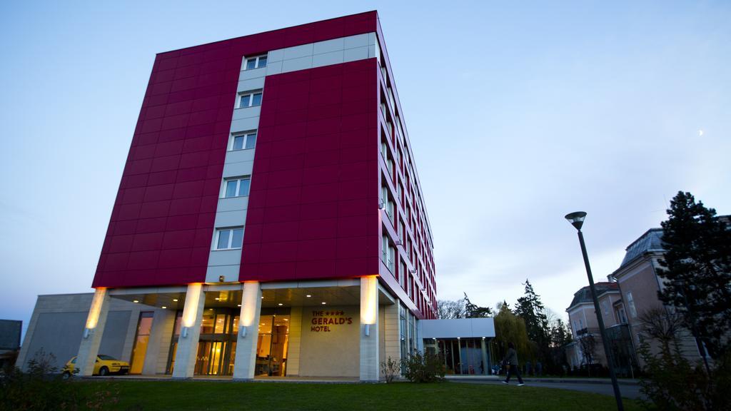 The Gerald'S Hotel Rădăuţi المظهر الخارجي الصورة