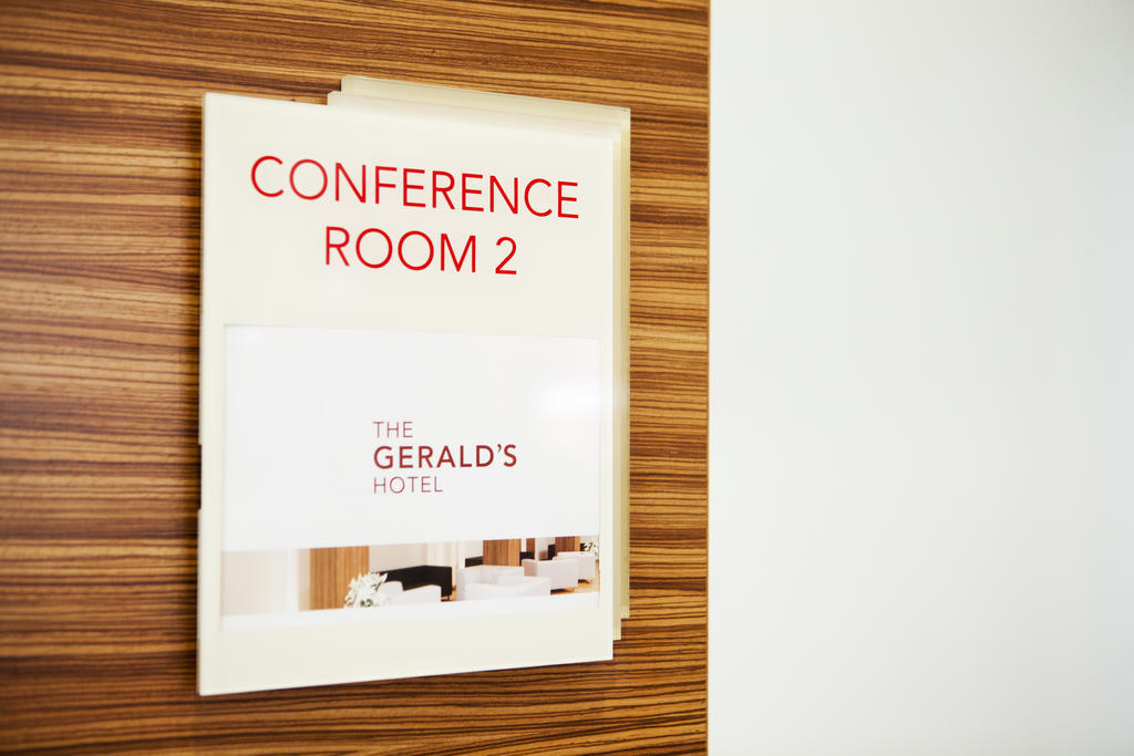 The Gerald'S Hotel Rădăuţi المظهر الخارجي الصورة